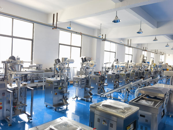 立式食品包裝機(jī)車間